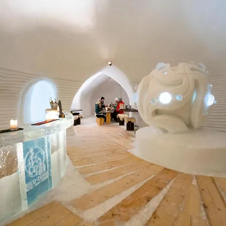 Tiny By Iglu-dorf Gstaad Lüks kamp alanı *